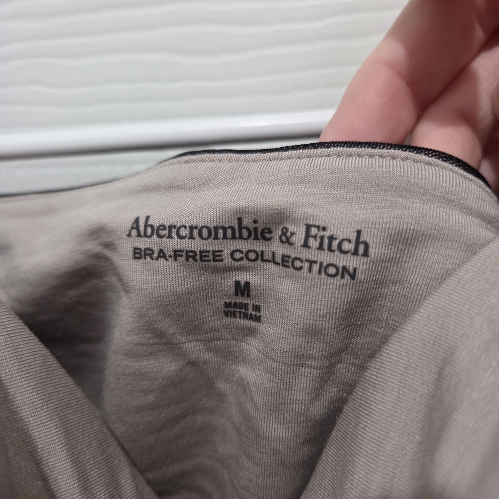 NWT Abercrombie Bra Free Hardware Tube Top - Picture 9 of 9